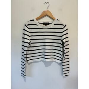 Truth by Republic sweater size M blue white striped cropped crew neck cotton